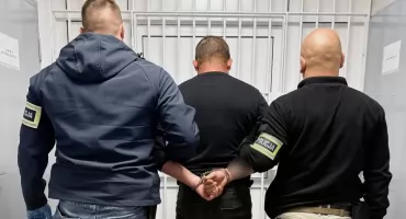 Dwóch poszukiwanych złapanych podczas kontroli na osiedlu Widok w Skierniewicach
